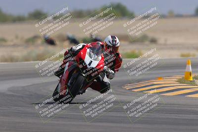 media/Sep-30-2023-SoCal Trackdays (Sat) [[636657bffb]]/Turn 15 (1120am)/